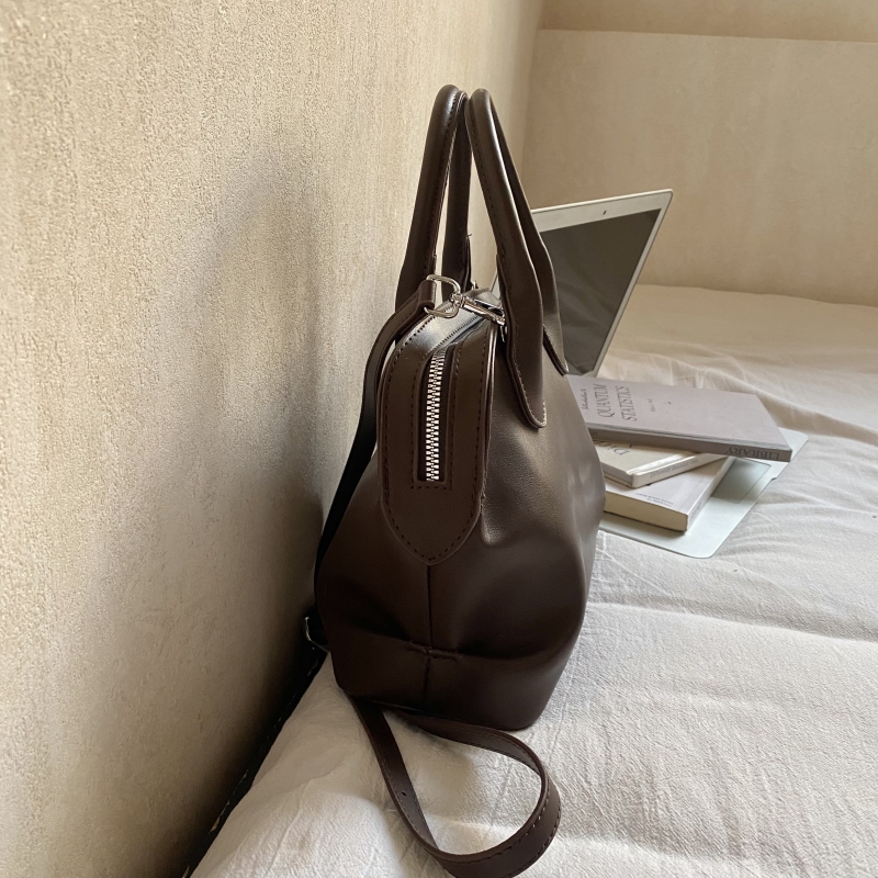 MOODS Vintage Top-handle Bags  - đánh giá và giá Interior Design Trends 2026