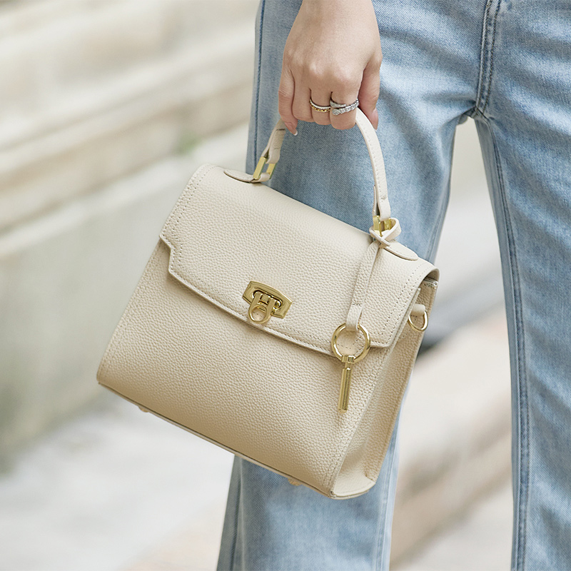 ZOOLER Genuine Leather Female  - đánh giá và giá Interior Design Trends 2026