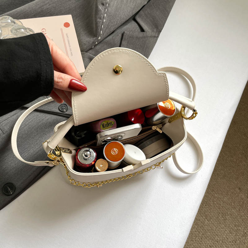 Classic Pu Leather Lady Should - đánh giá và giá Interior Design Trends 2026