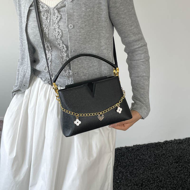 Classic Pu Leather Lady Should - đánh giá và giá Interior Design Trends 2026